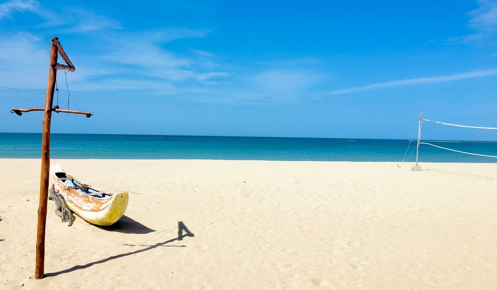 Quiet beach on the Jaffna peninsula